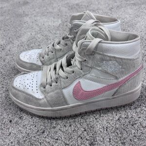 Jordan Women's Sneakers - White and Pink